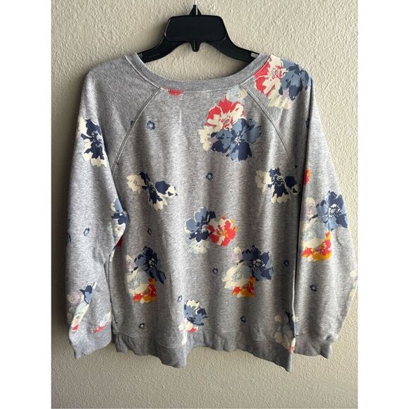 ❤️Old Navy Women’s Floral Sweatshirt - Picture 3 of 4